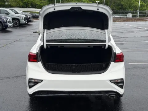 More photos of 2019 Kia Forte S at Jay Wolfe Toyota of West County, MO