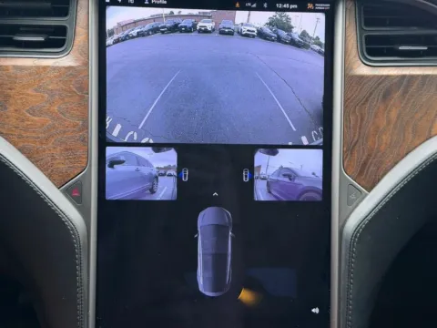Silver 2020 Tesla Model X Long Range for sale in Ballwin, MO