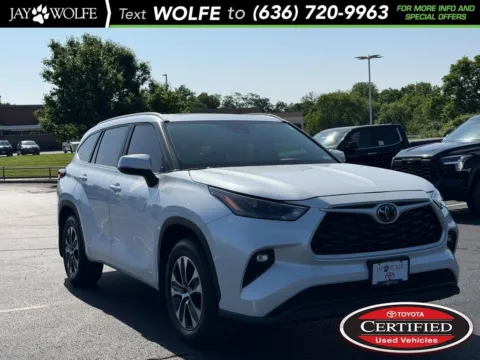 Unknown 2024 Toyota Highlander XLE for sale in Ballwin, MO