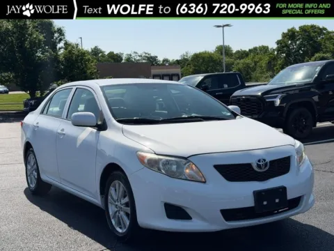White 2010 Toyota Corolla LE for sale in Ballwin, MO