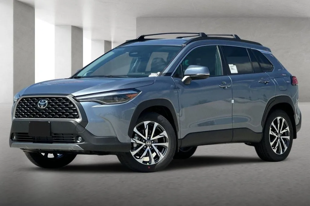 2023 Toyota Corolla Cross XLE for sale in Ballwin, MO