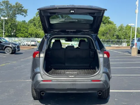 More photos of 2021 Toyota RAV4 LE at Jay Wolfe Toyota of West County, MO