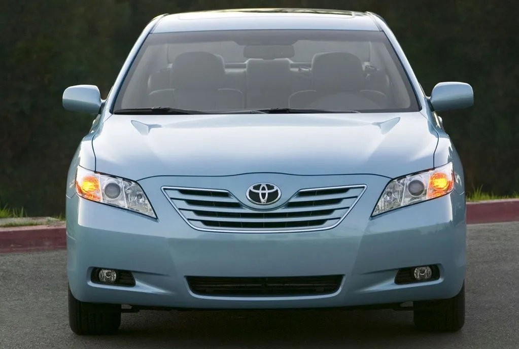Blue 2007 Toyota Camry LE for sale in Ballwin, MO