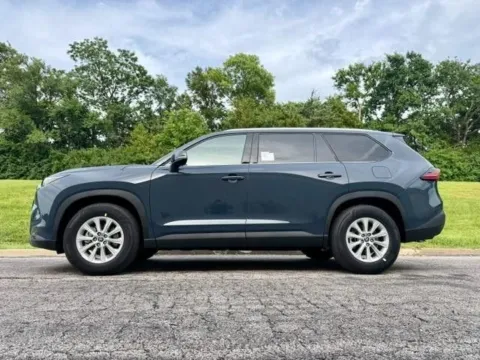 Another view of 2026 Toyota Grand Highlander XLE for sale in Ballwin, MO at Jay Wolfe Toyota of West County