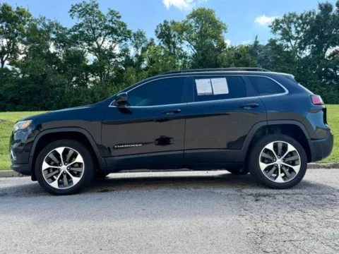 Photos of 2022 Jeep Cherokee Limited for sale in Ballwin, MO at Jay Wolfe Toyota of West County
