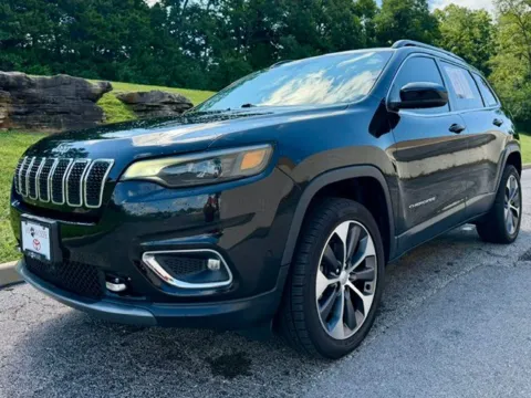 Black 2022 Jeep Cherokee Limited for sale in Ballwin, MO
