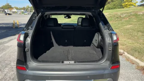 More photos of 2022 Jeep Cherokee Limited at Jay Wolfe Toyota of West County, MO