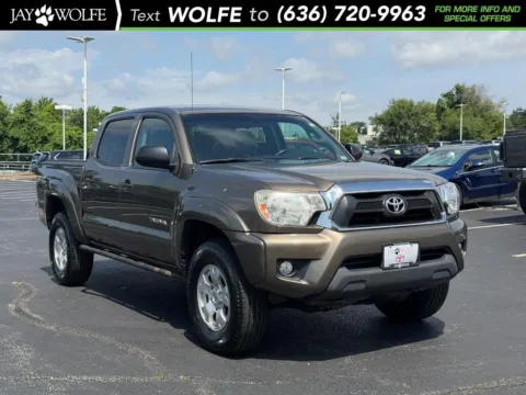 Brown 2015 Toyota Tacoma for sale in Ballwin, MO