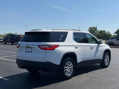 Another view of 2021 Chevrolet Traverse LT for sale in Ballwin, MO at Jay Wolfe Toyota of West County