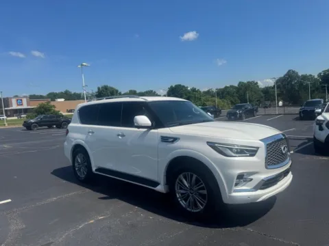 More photos of 2023 INFINITI QX80 LUXE at Jay Wolfe Toyota of West County, MO
