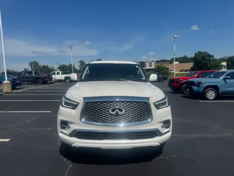 More photos of 2023 INFINITI QX80 LUXE at Jay Wolfe Toyota of West County, MO