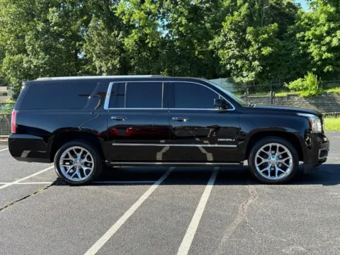 Photos of 2020 GMC Yukon XL Denali for sale in Ballwin, MO at Jay Wolfe Toyota of West County