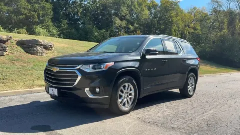 Black 2020 Chevrolet Traverse LT for sale in Ballwin, MO