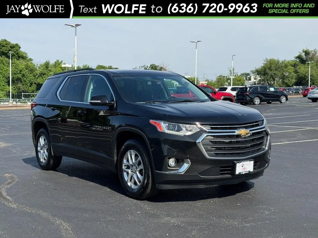 Black 2020 Chevrolet Traverse LT for sale in Ballwin, MO