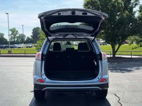More photos of 2016 Toyota RAV4 Hybrid XLE at Jay Wolfe Toyota of West County, MO