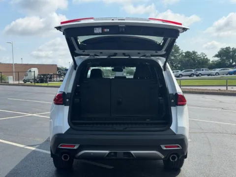 More photos of 2024 Toyota Grand Highlander Hybrid MAX Platinum at Jay Wolfe Toyota of West County, MO