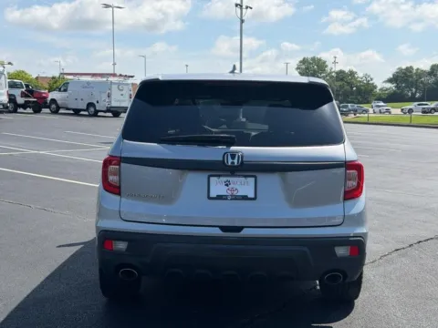 More photos of 2020 Honda Passport EX-L at Jay Wolfe Toyota of West County, MO