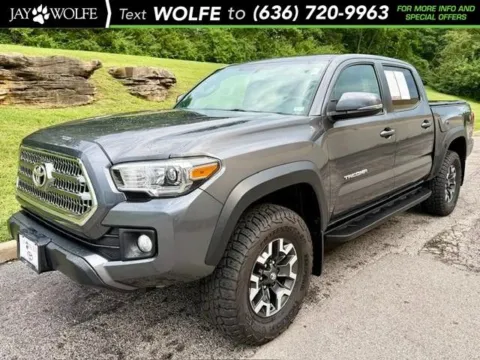 Gray 2017 Toyota Tacoma TRD Off-Road for sale in Ballwin, MO