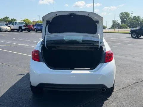 More photos of 2017 Toyota Corolla SE at Jay Wolfe Toyota of West County, MO