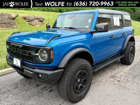 Blue 2024 Ford Bronco Big Bend for sale in Ballwin, MO