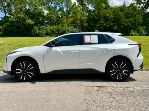 More photos of 2026 Toyota bZ Limited at Jay Wolfe Toyota of West County, MO