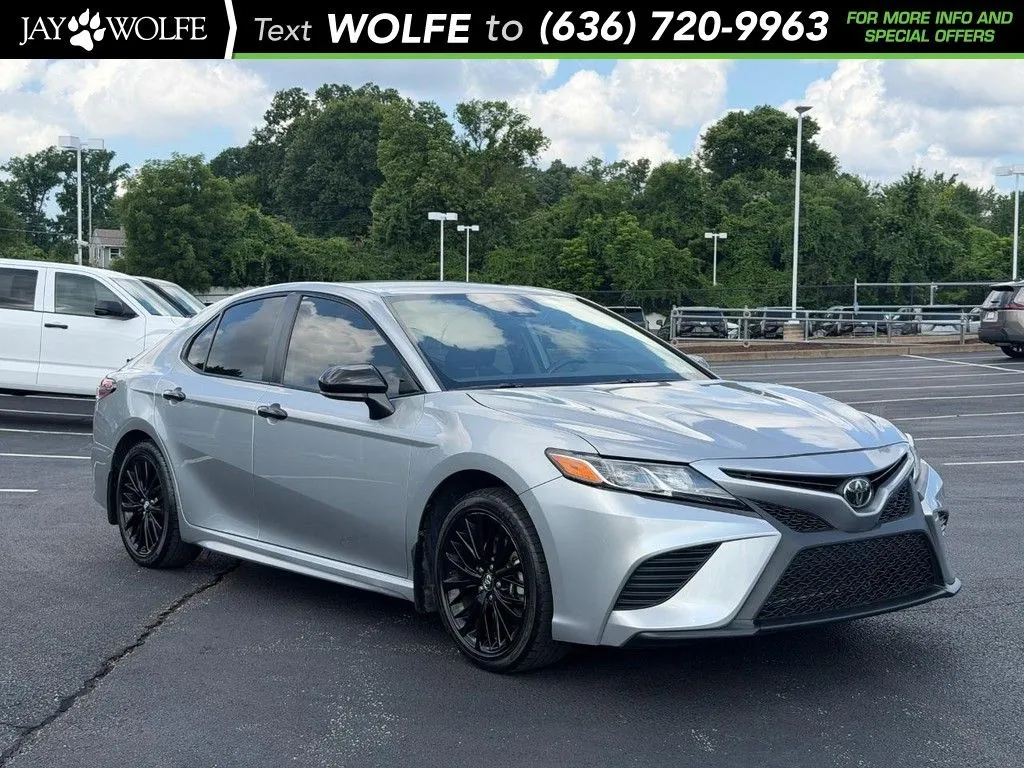 Silver 2020 Toyota Camry SE Nightshade for sale in Ballwin, MO