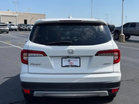 More photos of 2021 Honda Pilot EX-L at Jay Wolfe Toyota of West County, MO