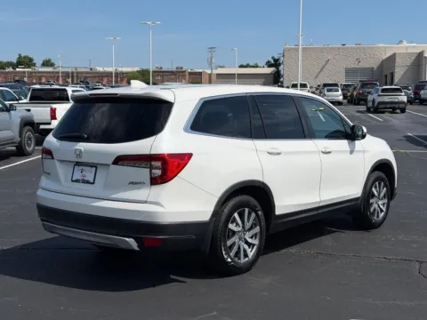 Another view of 2021 Honda Pilot EX-L for sale in Ballwin, MO at Jay Wolfe Toyota of West County