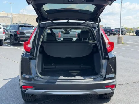 More photos of 2019 Honda CR-V EX-L at Jay Wolfe Toyota of West County, MO