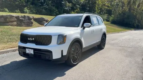 White 2024 Kia Telluride SX-Prestige X-Line for sale in Ballwin, MO