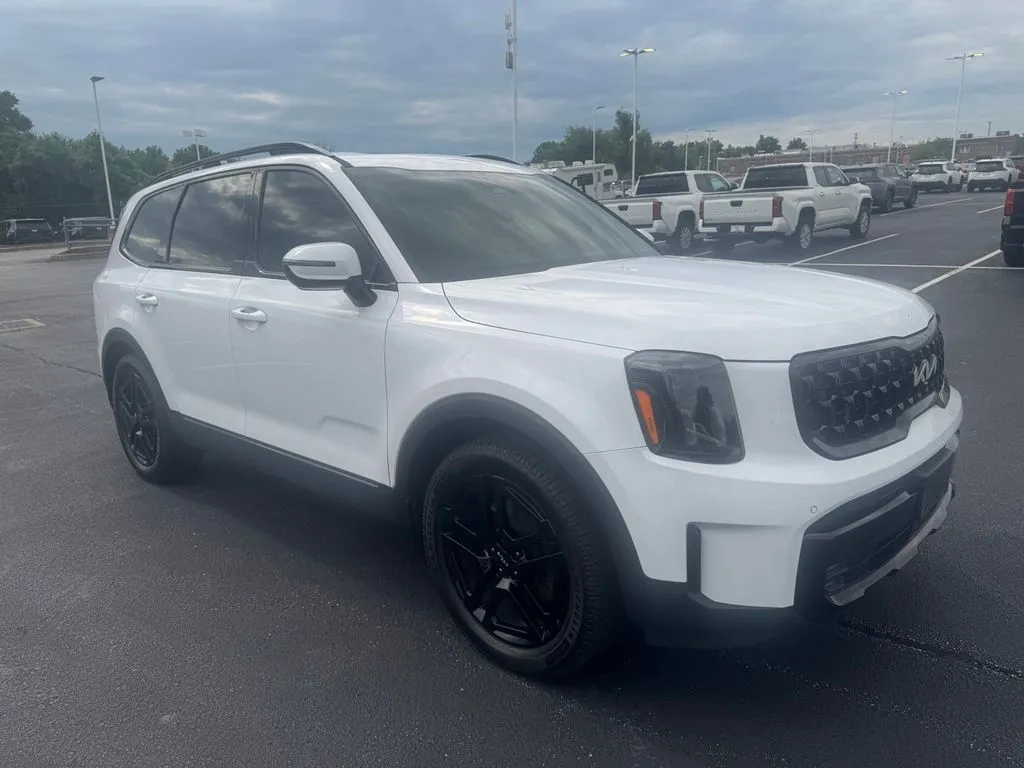 White 2024 Kia Telluride SX-Prestige X-Line for sale in Ballwin, MO