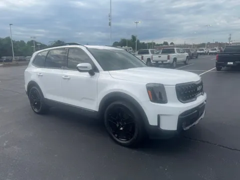 Photos of 2024 Kia Telluride SX-Prestige X-Line for sale in Ballwin, MO at Jay Wolfe Toyota of West County