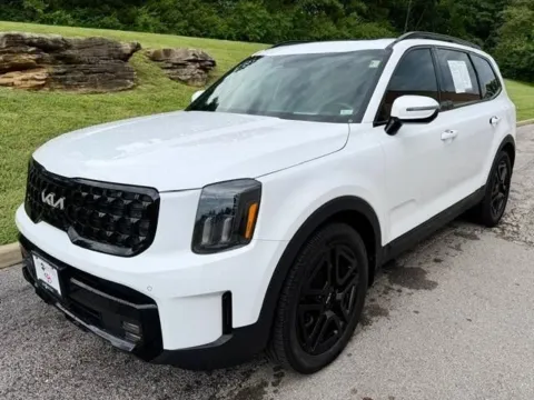 Photos of 2024 Kia Telluride SX-Prestige X-Line for sale in Ballwin, MO at Jay Wolfe Toyota of West County