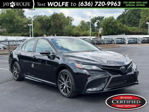 Black 2024 Toyota Camry SE for sale in Ballwin, MO