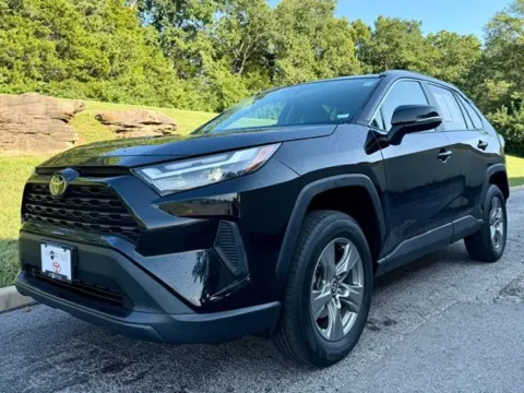 Black 2024 Toyota RAV4 XLE for sale in Ballwin, MO