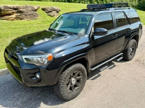 Black 2021 Toyota 4Runner Trail for sale in Ballwin, MO
