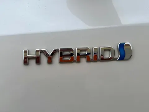 More photos of 2019 Toyota Highlander Hybrid XLE at Jay Wolfe Toyota of West County, MO