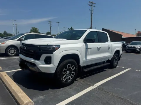 White 2023 Chevrolet Colorado Z71 for sale in Ballwin, MO