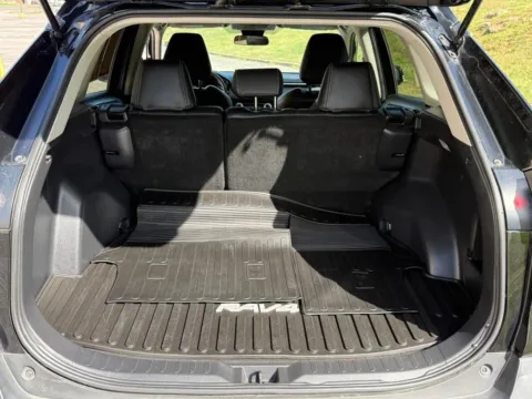 More photos of 2021 Toyota RAV4 XLE at Jay Wolfe Toyota of West County, MO
