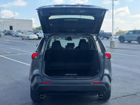 More photos of 2019 Toyota RAV4 LE at Jay Wolfe Toyota of West County, MO