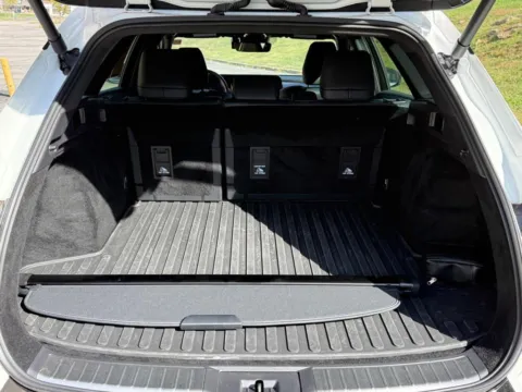 More photos of 2025 Toyota Crown Signia XLE at Jay Wolfe Toyota of West County, MO