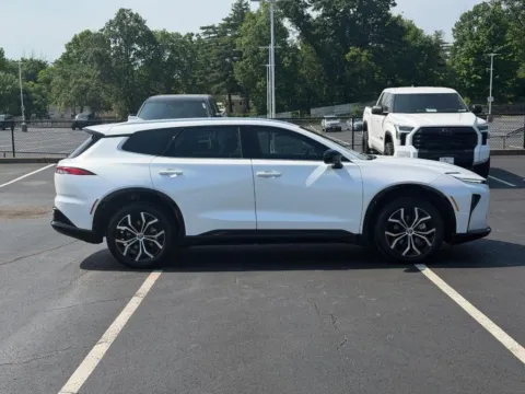 Photos of 2025 Toyota Crown Signia XLE for sale in Ballwin, MO at Jay Wolfe Toyota of West County