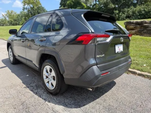 More photos of 2020 Toyota RAV4 LE at Jay Wolfe Toyota of West County, MO