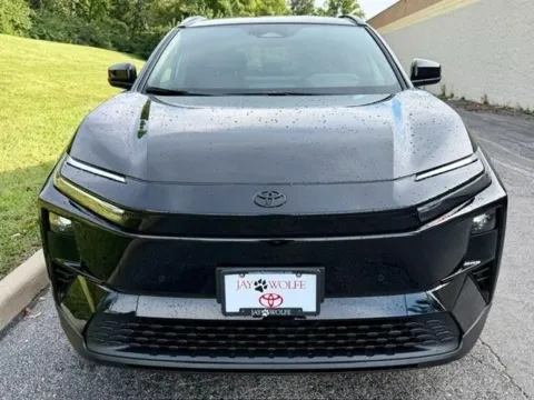 Another view of 2026 Toyota C-HR SE for sale in Ballwin, MO at Jay Wolfe Toyota of West County