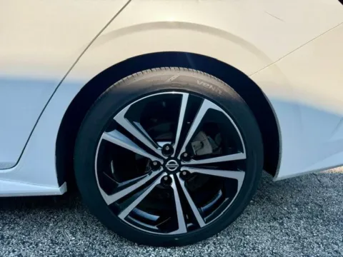 More photos of 2023 Nissan Sentra SR at Jay Wolfe Toyota of West County, MO