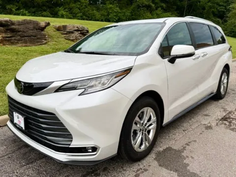 Unknown 2026 Toyota Sienna Limited for sale in Ballwin, MO
