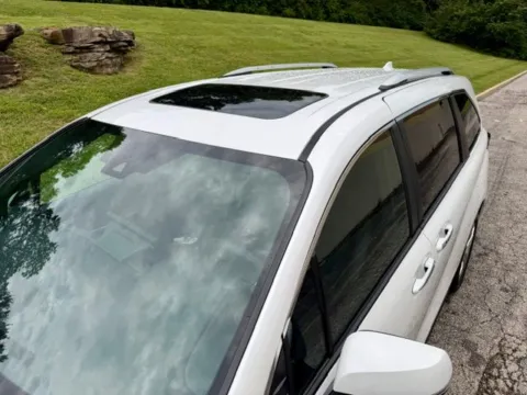 More photos of 2026 Toyota Sienna Limited at Jay Wolfe Toyota of West County, MO