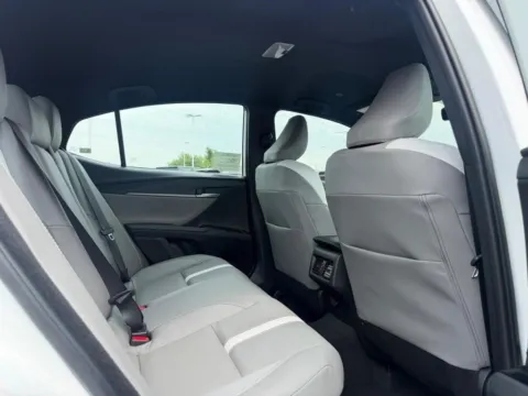 More photos of 2026 Toyota Camry SE at Jay Wolfe Toyota of West County, MO