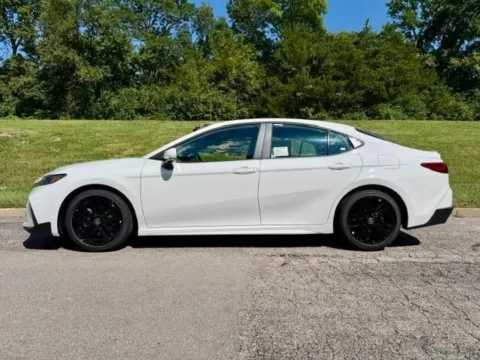 More photos of 2026 Toyota Camry SE at Jay Wolfe Toyota of West County, MO
