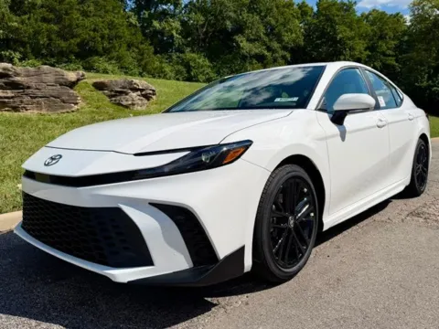 White 2026 Toyota Camry SE for sale in Ballwin, MO